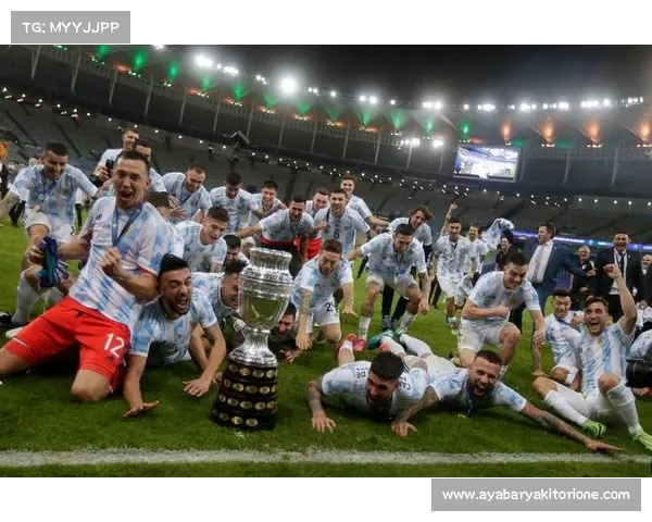 足球杯赛事结果,在万众瞩目的足球杯决赛中阿根廷队艰难战胜法国队夺得冠军奖杯